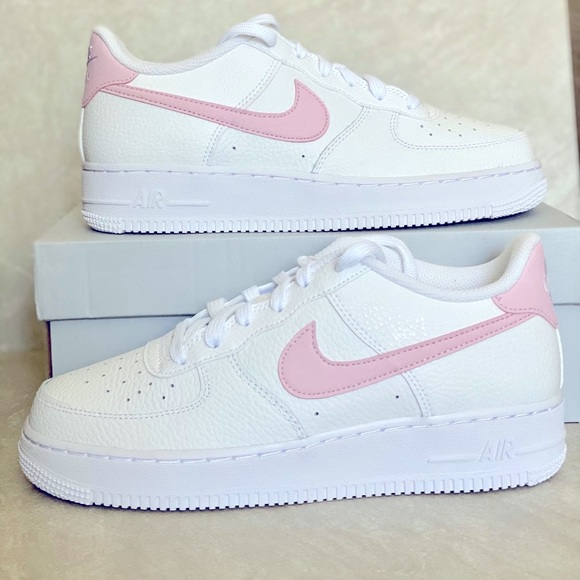 Nike Shoes - Nike Air Force 1 GS low